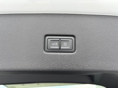 2022 AUDI Q8 — миниатюра 58