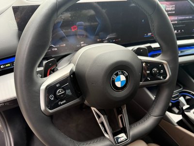 2025 BMW 5 SERIES 照片 4