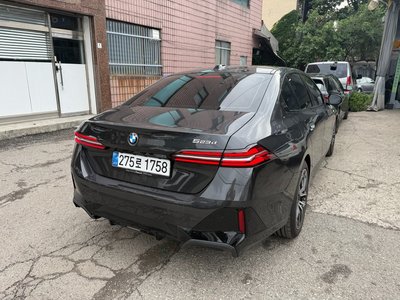 2025 BMW 5 SERIES 照片 3