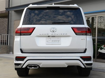 TOYOTA LAND CRUISER 300 - 4