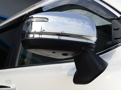 TOYOTA LAND CRUISER 300 - 9