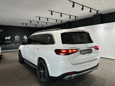 MERCEDES-BENZ GLS - 4