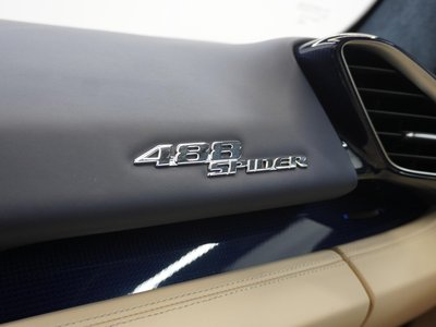2017 Ferrari 488 SPIDER 缩略图 36