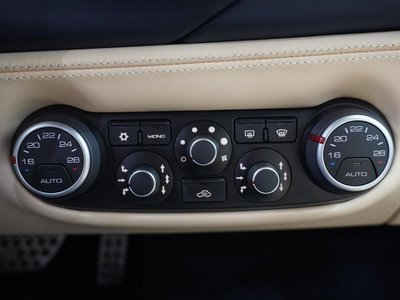 2017 Ferrari 488 SPIDER 缩略图 30