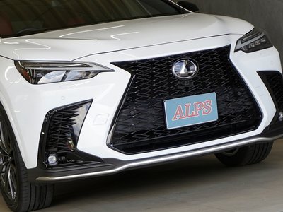 صورة 2 لـ 2023 Lexus NX