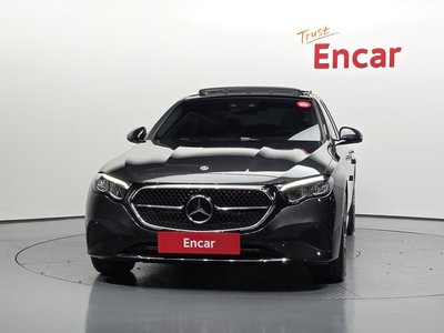 MERCEDES-BENZ E-CLASS - 2