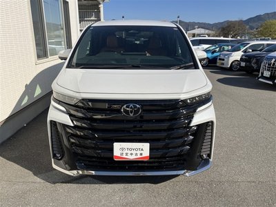 TOYOTA VELLFIRE - 2