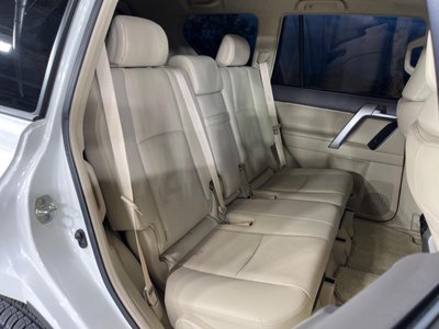 TOYOTA LAND CRUISER PRADO - 9