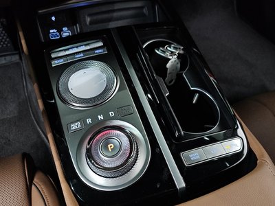 صورة 9 لـ 2022 Genesis G80