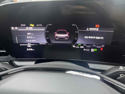 2025 AUDI Q6 E-TRON — фото 10