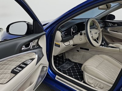 GENESIS G70 - 10
