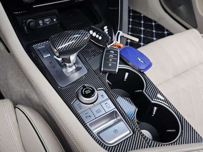 GENESIS G70 - 9