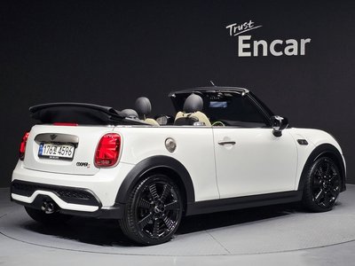 MINI CONVERTIBLE - 3