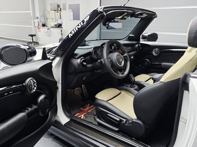 MINI CONVERTIBLE - 10