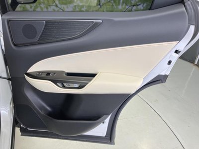 صورة مصغرة 22 لـ 2023 Lexus NX