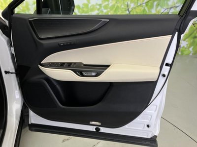صورة مصغرة 21 لـ 2023 Lexus NX