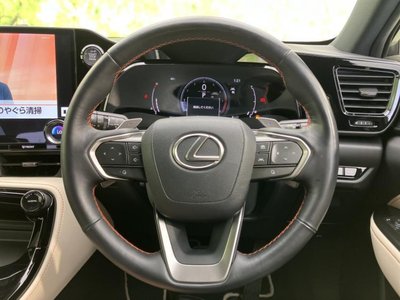 صورة مصغرة 15 لـ 2023 Lexus NX