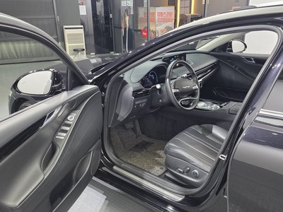 GENESIS G80 (RG3) - 10