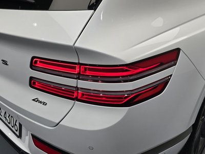GENESIS GV80 - 10