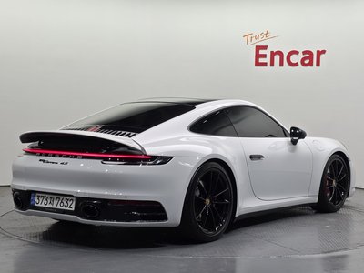 PORSCHE 911 - 4