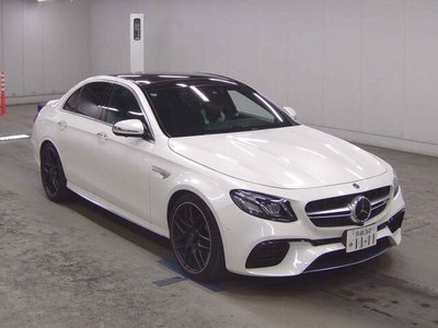 MERCEDES-BENZ E-CLASS - 1