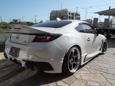 TOYOTA GR86 - 4