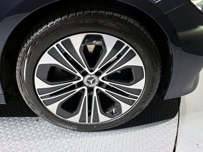 MERCEDES-BENZ E-CLASS - 6