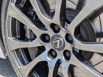 2015 Lexus RC F — миниатюра 17