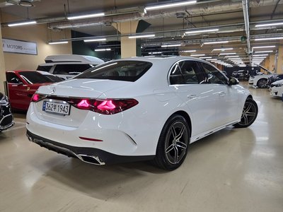 MERCEDES-BENZ E-CLASS - 6