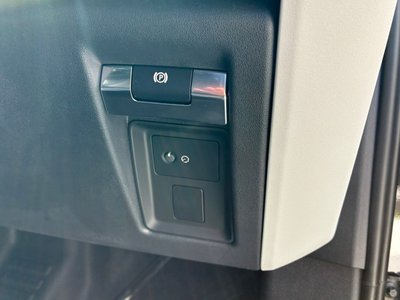 2022 LAND Rover DEFENDER thumbnail 36