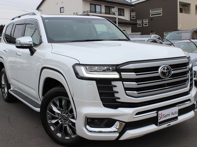 TOYOTA LAND CRUISER 300 - 1