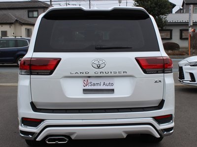 TOYOTA LAND CRUISER 300 - 5