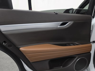 2022 Genesis G80 (RG3) thumbnail 15