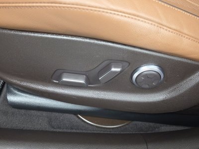 2022 Genesis G80 (RG3) thumbnail 32