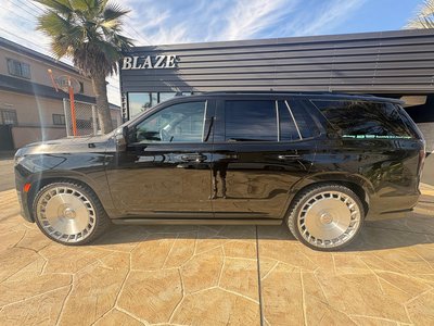 CADILLAC ESCALADE - 7