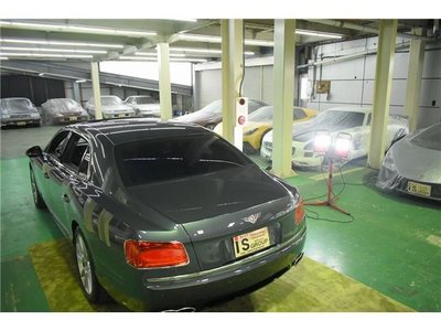 BENTLEY FLYING SPUR - 2