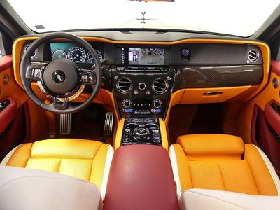 ROLLS-ROYCE CULLINAN - 7