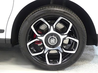 ROLLS-ROYCE CULLINAN - 3
