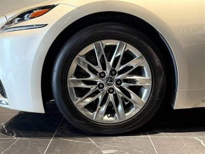 صورة 4 لـ 2017 Lexus LS
