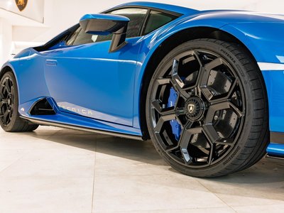 2024 Lamborghini HURACAN photo 10