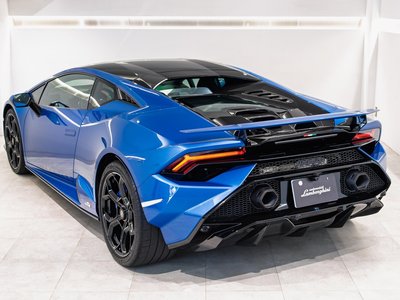 2024 Lamborghini HURACAN photo 6