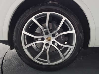 PORSCHE CAYENNE - 6