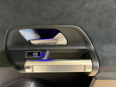 2020 Mercedes-BENZ GLB — миниатюра 11