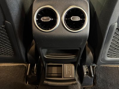 2020 Mercedes-BENZ GLB — миниатюра 35