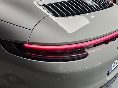 PORSCHE 911 - 10