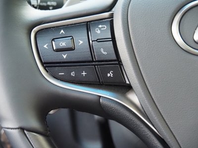 صورة مصغرة 34 لـ 2025 Lexus ES