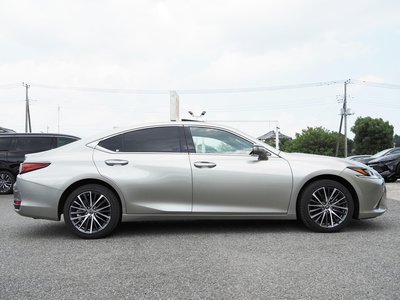 2025 Lexus ES 照片 9