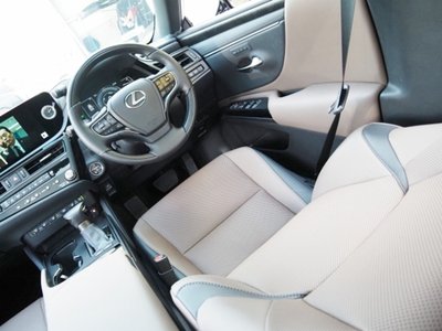 صورة مصغرة 59 لـ 2025 Lexus ES