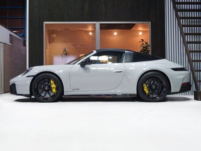 PORSCHE 911 TARGA - 6