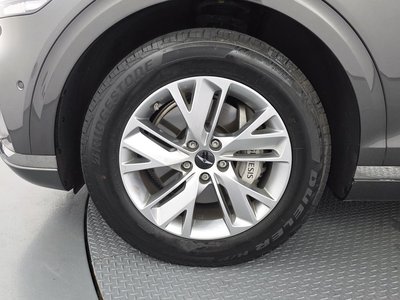 صورة 6 لـ 2025 Genesis GV70